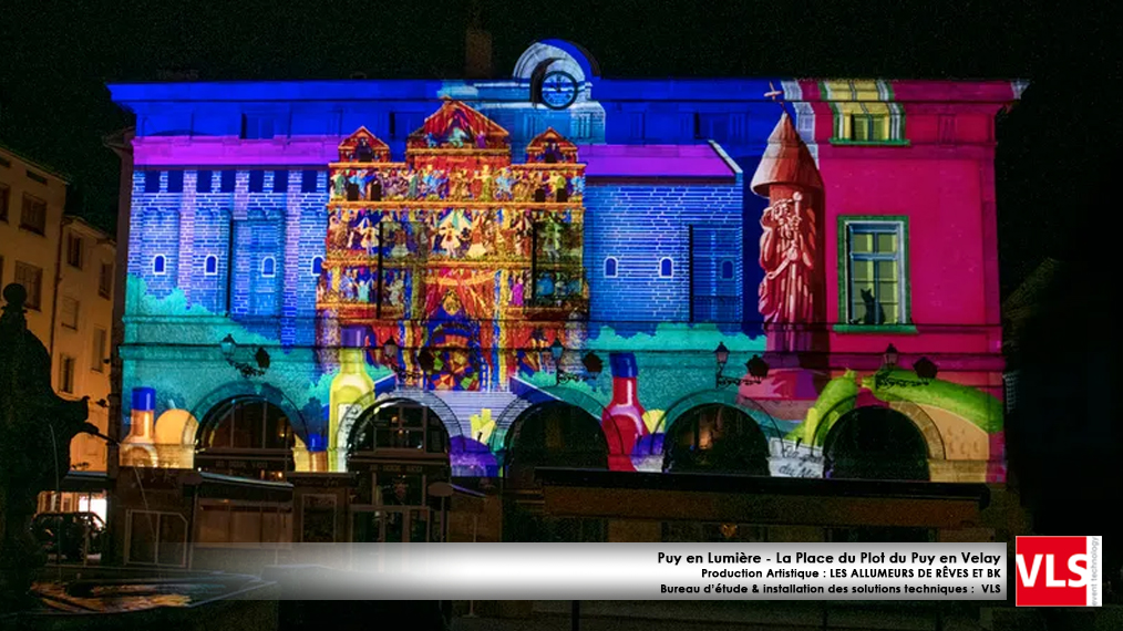 installation-mapping-permanent-Puy-en-Lumieres-La-Place-du-Plot-du-Puy