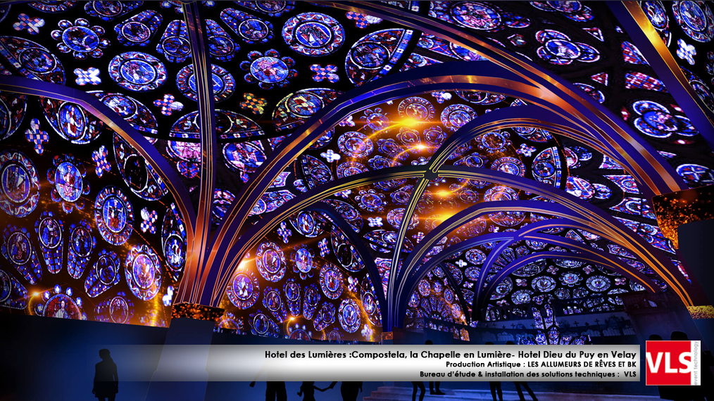 Mapping indoor immersif spectacle Hotel des lumières La Chapelle en lumière Compostela Puy en Velay
